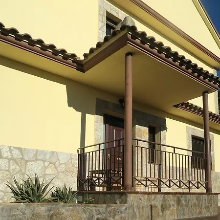 Chalet Chalets Gredos Pedro Bernardo
